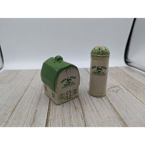John Deere Ceramic Salt & Pepper Shaker Set Barn and Silo